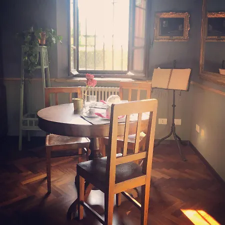 לינה וארוחת בוקר Podere Merlo 4*